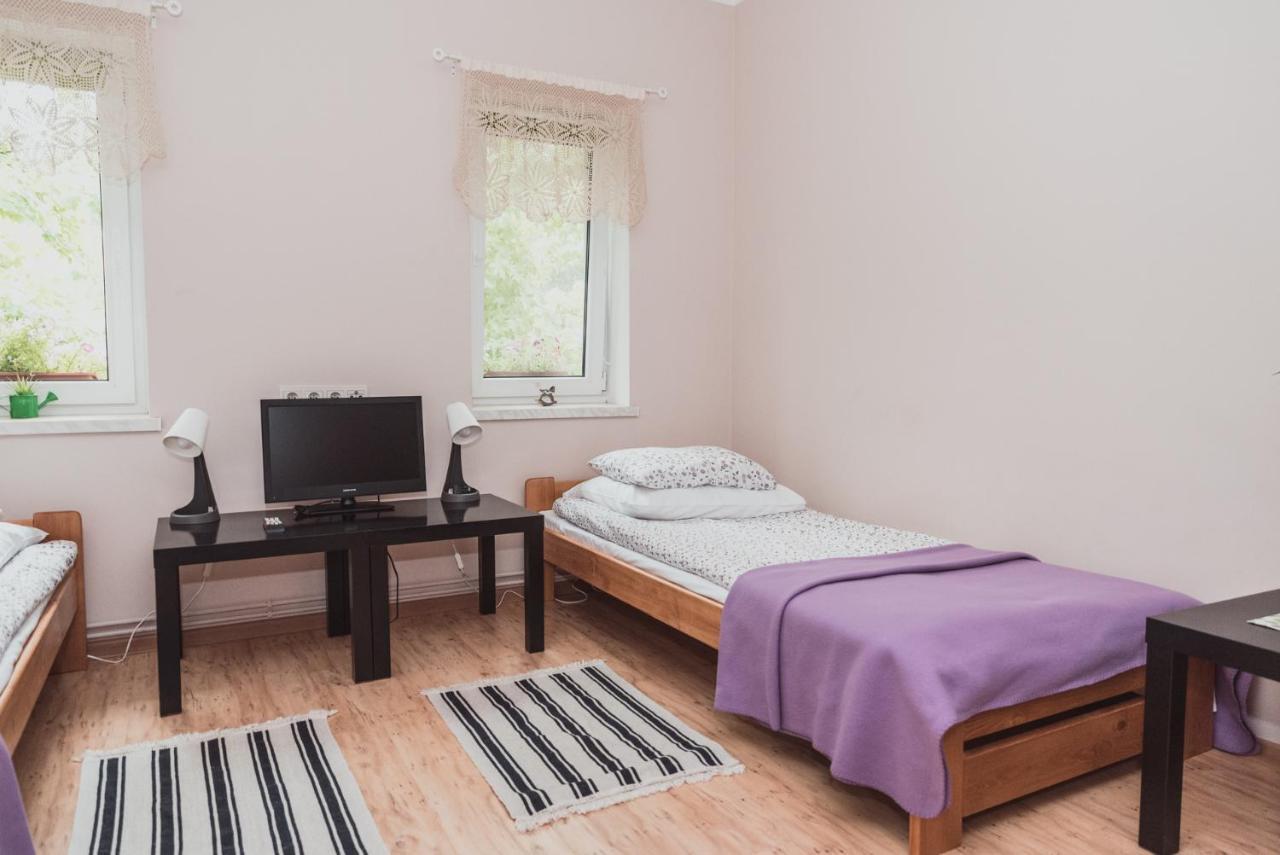 Agroturystyka Pod Modrzewiami Nowy Tomyśl Buitenkant foto