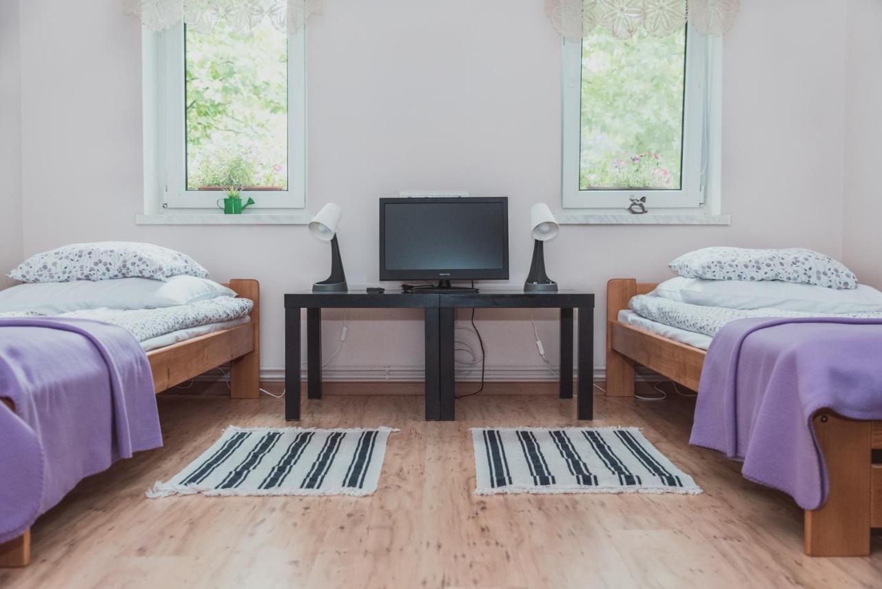 Agroturystyka Pod Modrzewiami Nowy Tomyśl Buitenkant foto